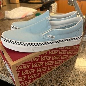 VANS- Classic Slip-on - Women’s 8, Men’s 6.5